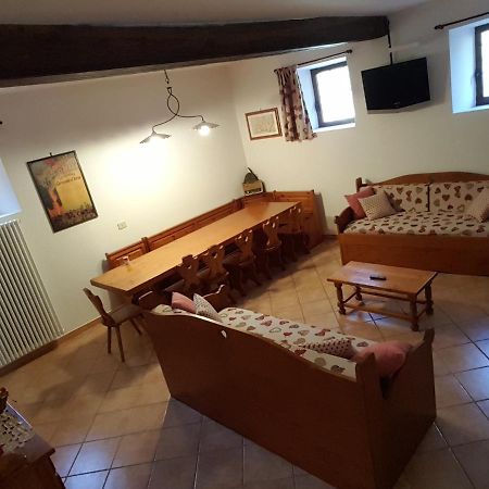 La Taverna Di Tony Bed and Breakfast Montalto Dora Buitenkant foto